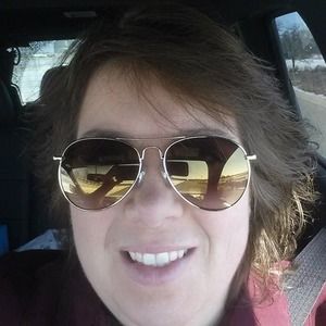 Meet your Posher, April